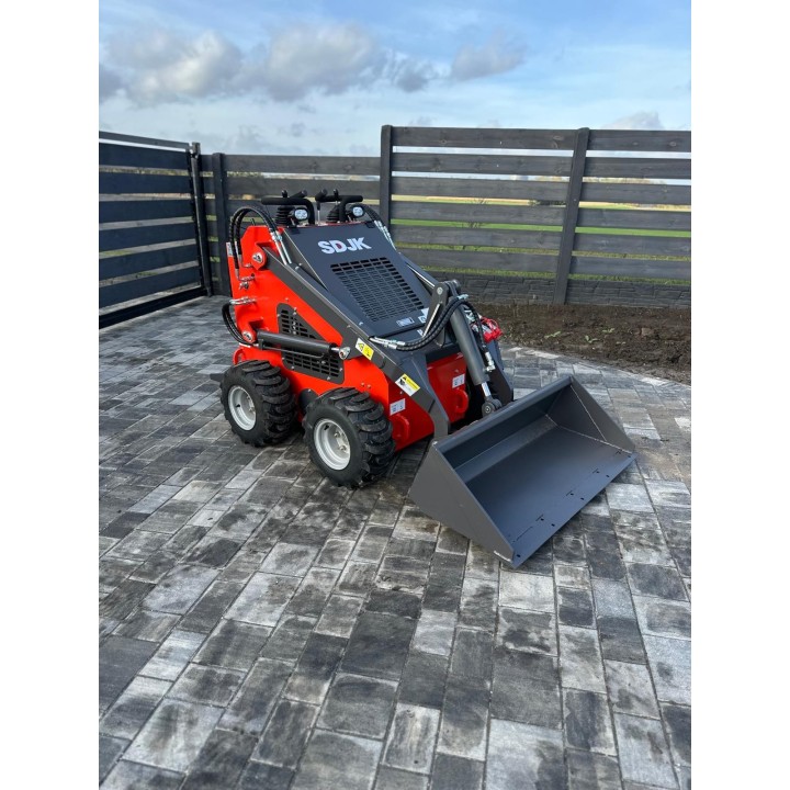 Miniładowarka  JKL480W | 23 KM | Kołowa | Hydrostatyczny Napęd 4×4