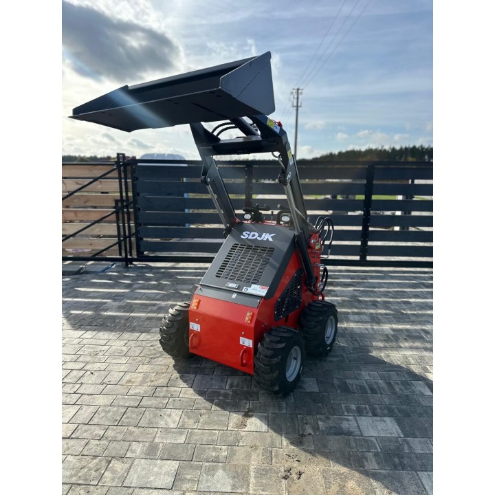 Miniładowarka  JKL480W | 23 KM | Kołowa | Hydrostatyczny Napęd 4×4