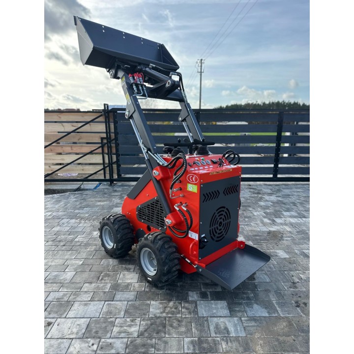 Miniładowarka  JKL480W | 23 KM | Kołowa | Hydrostatyczny Napęd 4×4